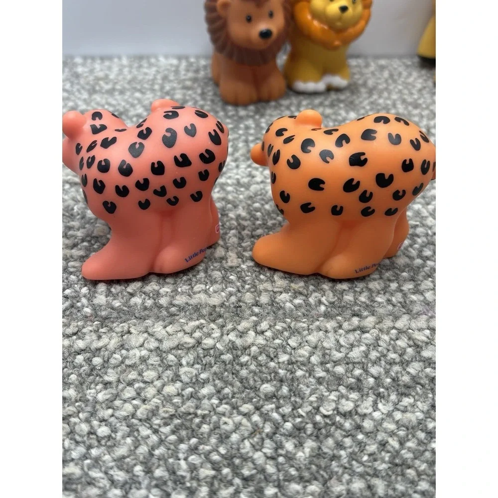 Fisher Price Little People Noah's Ark‎ Animals Including Noah And Wife Great Lot